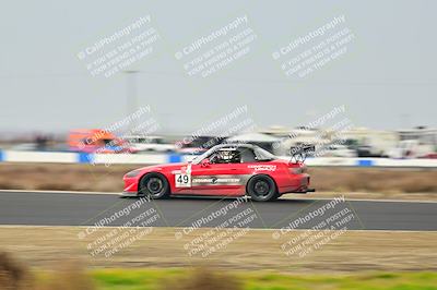 media/Jan-26-2025-CalClub SCCA (Sun) [[cfcea7df88]]/Group 1/Race/